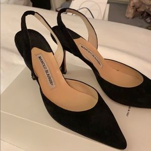 Manolo  Blahnik black suede shoes sz 37
